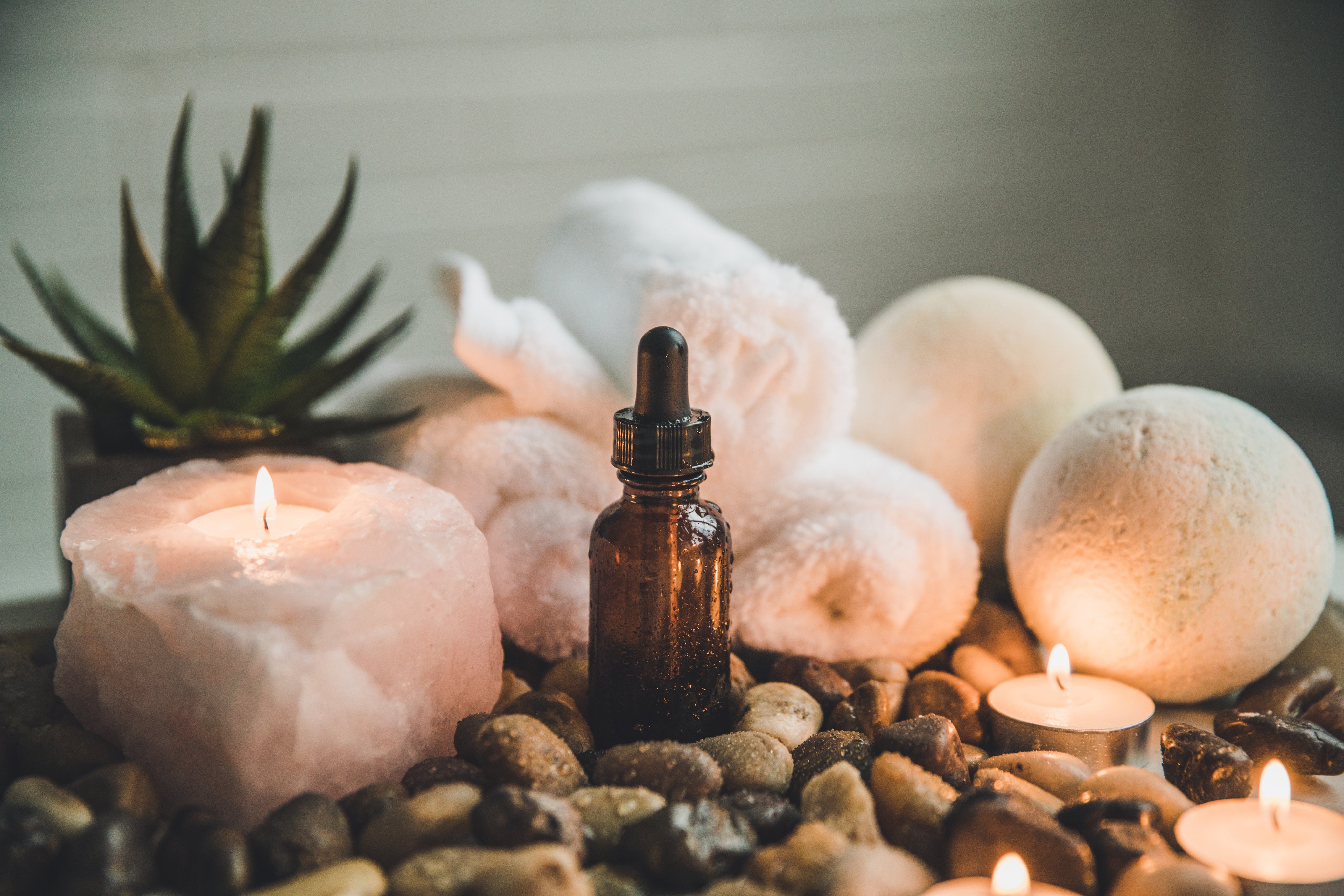files/spa-tools-and-decorations.jpg